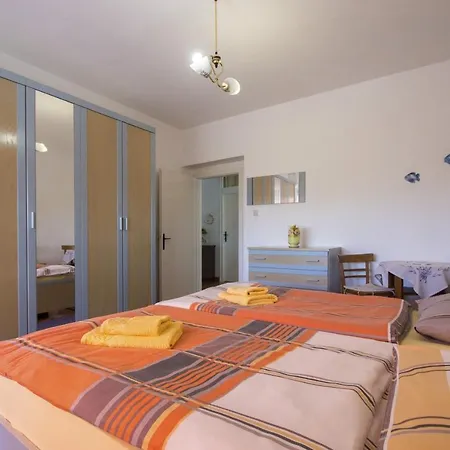 Apartment Andrea *